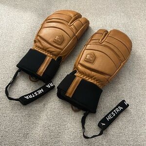 Hestra Fall Line 3 Finger Ski Gloves / Brown Cork / Size 7